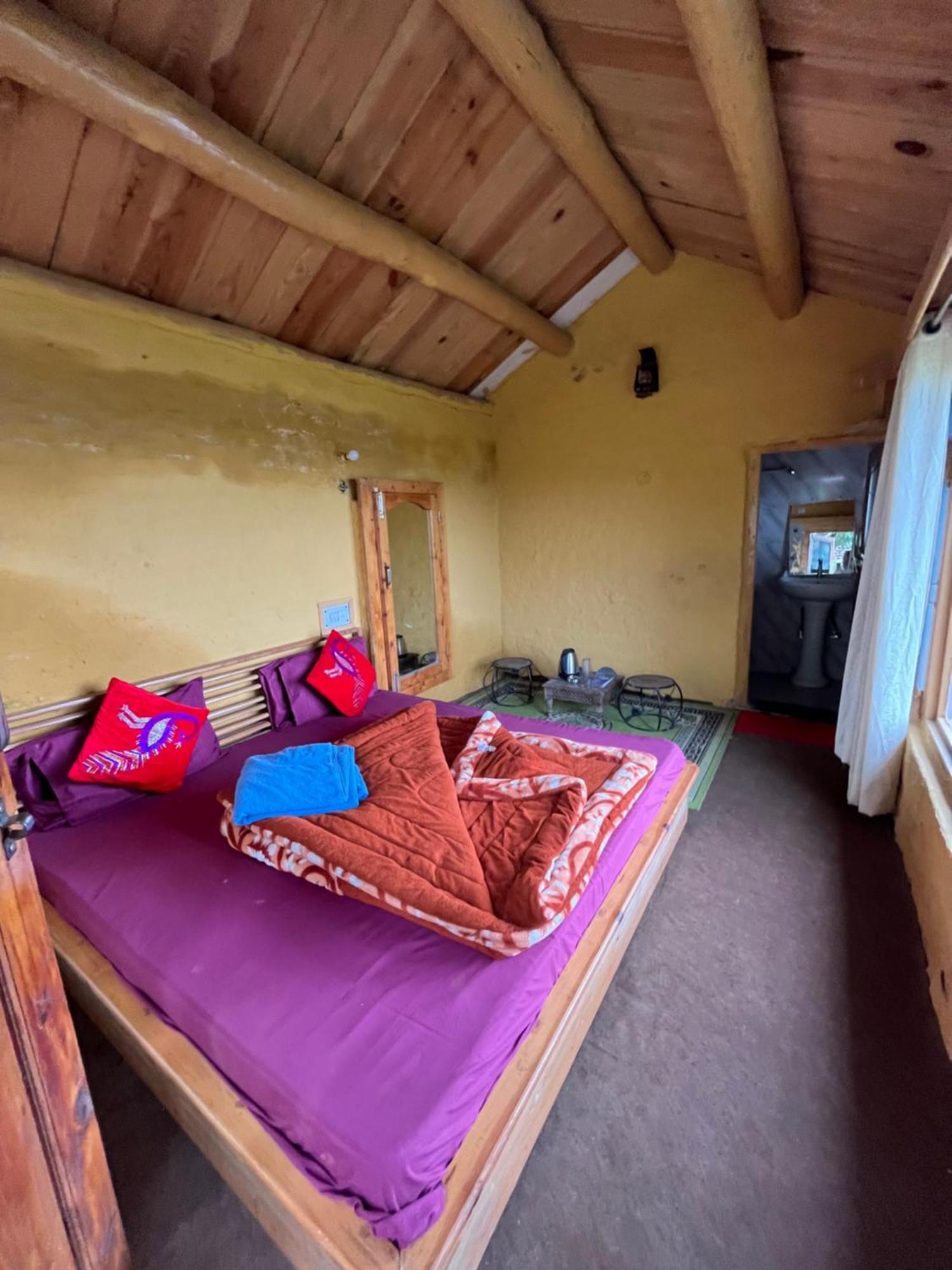 Apple Garden Cottages And Restaurant Dhanaulti Esterno foto