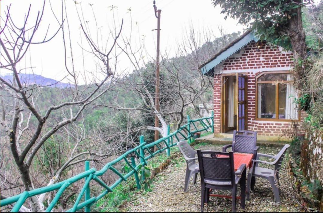 Apple Garden Cottages And Restaurant Dhanaulti Esterno foto